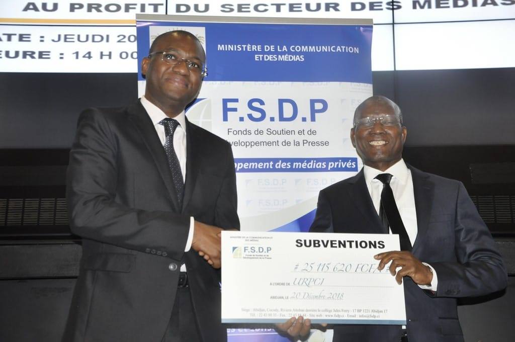 CÉRÉMONIE DE REMISE DES SUBVENTIONS DU FONDS DE SOUTIEN ET DE DÉVELOPPEMENT DE LA PRESSE AU SECTEUR DES MÉDIAS